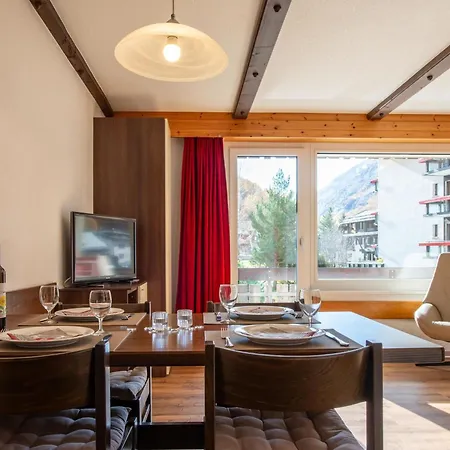 Appartement Haus Azur Appartement-fewo Nr- 3 By Interhome Saas-Almagell